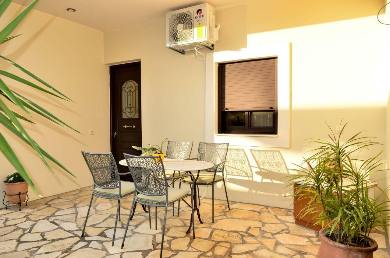 Sunrays Housing Apartment Kalamata Exterior photo